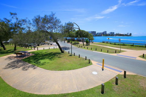 Golden Shores Unit 1, 21 Landsborough Parade - Kempsey Accommodation 1