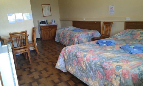 Goolgowi Highway Motel - Kempsey Accommodation 1