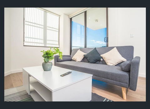Gorgeous Modern Brand New Two Bedroom Apartment With Large Lounge And Private Garden View Balcony - Kempsey Accommodation 2