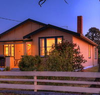 Grace's Spa Cottage - Kempsey Accommodation