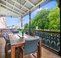 Grand  Central on George - Unique - Opulent - Kempsey Accommodation