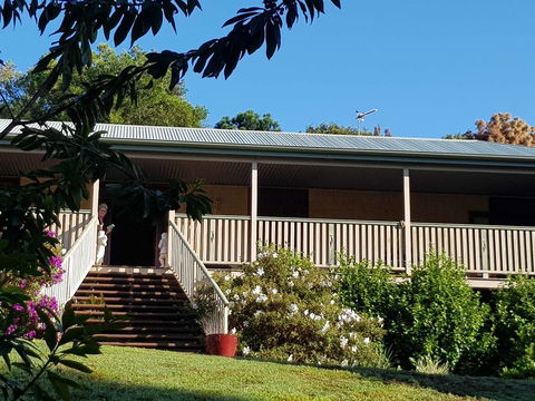 Gumtree House Montville - Kempsey Accommodation 2