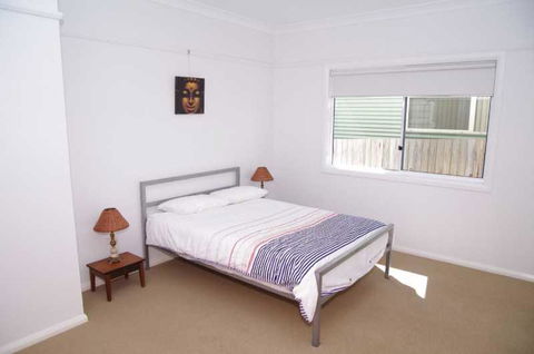 Hampstead, 32 Main Street - Kempsey Accommodation 2