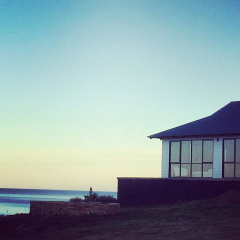 Hamptons On The Bay - Kempsey Accommodation 3