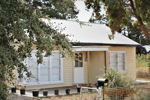 Happy Cozy House For Holidays, Beach, BBQ, Pet Friendly 35kms From CBD In Country Life Style !!! - Kempsey Accommodation 0
