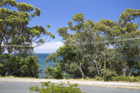 HARBOUR BREEZE - ULLADULLA - Kempsey Accommodation 0