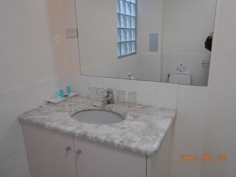 Harringtons102 - Kempsey Accommodation 1