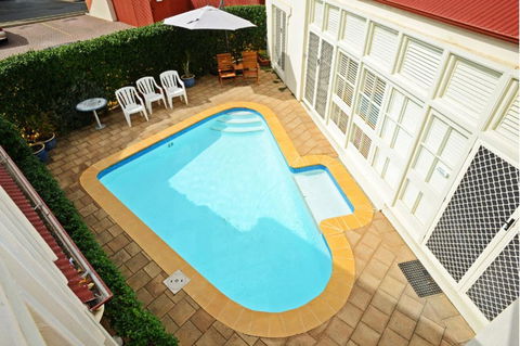 Hi 5 Luxury Holiday Apartments - Kempsey Accommodation 0