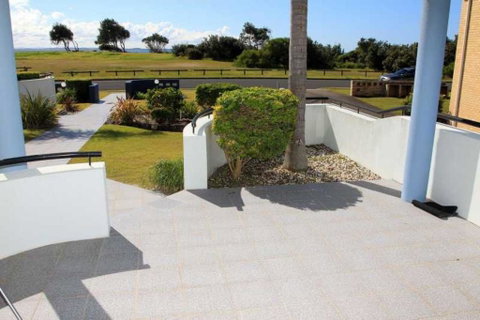 Hi Surf Unit 1, 92 Head St, Forster - Kempsey Accommodation 1