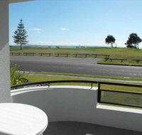 Hi Surf Unit 2 92 Head Street Forster - Kempsey Accommodation