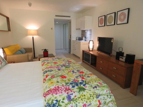 Hidden Gem @ Palm Cove - Kempsey Accommodation 1