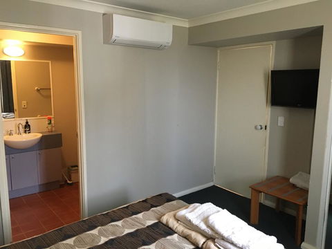 Hillarys Executive Apartment - Kempsey Accommodation 1