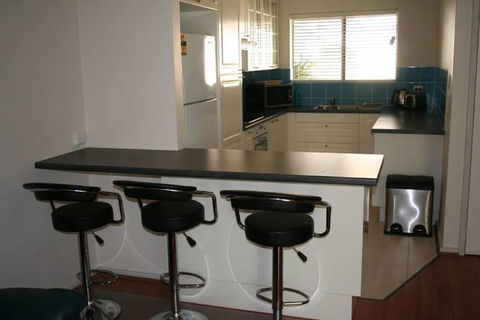 Hillarys Holiday Home - Kempsey Accommodation 3