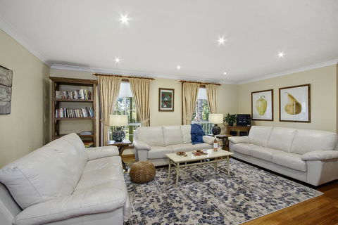 Hilldo - Lovely Mountainside Accommodation - Kempsey Accommodation 2