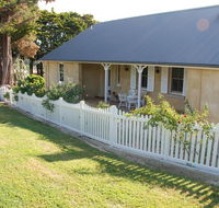 Hillside Cottage Berrima - Kempsey Accommodation