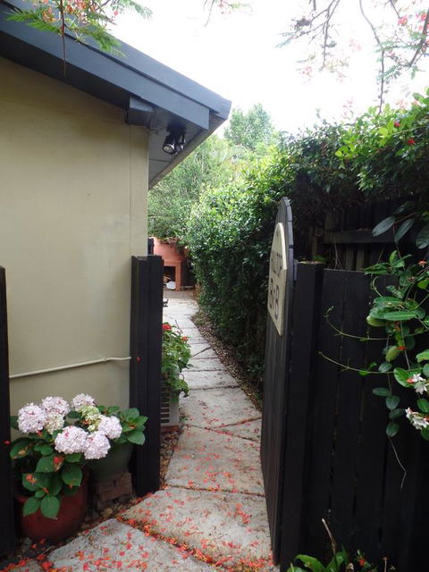 Hilltop B&B - Kempsey Accommodation 3