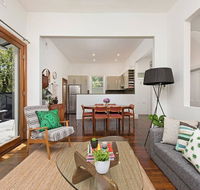 Historic 1890s House With Terraced Backyard Deck - Kempsey Accommodation