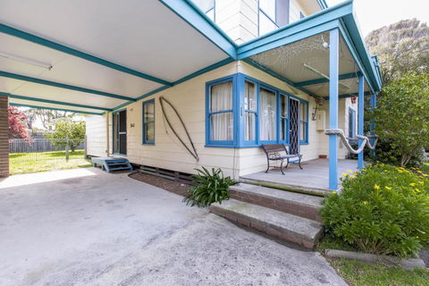 HOLIDAY ON NAUTILUS INVERLOCH - Kempsey Accommodation 1