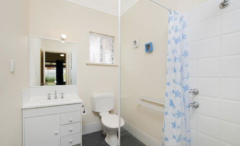 Holiday On The Terrace - Kempsey Accommodation 0