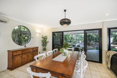 Home Away From Home, 38 Redwood Avenue, Marcus Beach, Noosa Area - Kempsey Accommodation 3