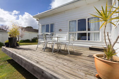 HOME SWEET HOME - MOUNT MARTHA - Kempsey Accommodation 0
