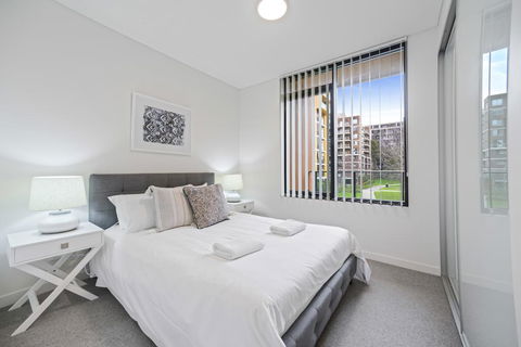 HomeHotel Walking Distance To Train And Westfield. - Kempsey Accommodation 2