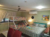 Book Cairns Accommodation Vacations Kempsey Accommodation Kempsey Accommodation