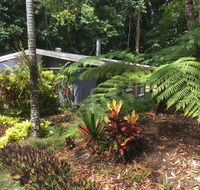 Honeybee House - Kempsey Accommodation
