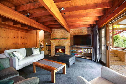 Honeysett Lodge - Kempsey Accommodation 1