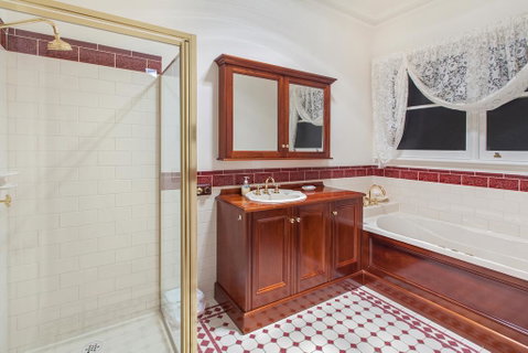 Hopkins River Homestead - Fireplace, Linen, WiFi, 4 Bdrm - Kempsey Accommodation 3