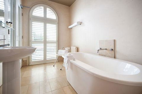 Hotel Frangos - Kempsey Accommodation 3