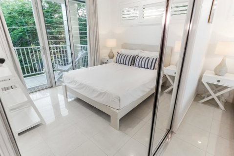 Island Views - Kempsey Accommodation 2