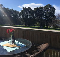 Jacaranda Retreat. Refreshing Recharge Relax  - Kempsey Accommodation