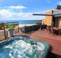 Jedda 5 - Oceanview 3 BDRM Penthouse with Rooftop Spa - Kempsey Accommodation