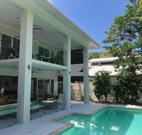 Kallista Ocean Edge Estate Palm Cove 5 min to the beach and restaurants - Kempsey Accommodation