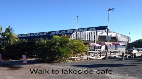 Kanandah 5 - By The Lake! - Kempsey Accommodation 3