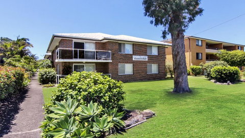 Kanandah 5 - By The Lake! - Kempsey Accommodation 0