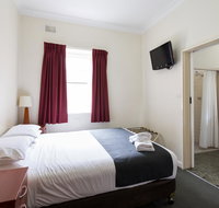 Knickerbocker Hotel - Kempsey Accommodation