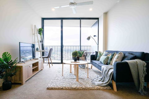 KOZYGURU BRISBANE CITY HIGHRISE 1BED APT SPIRE QBN550-2501 - Kempsey Accommodation 0