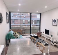 KOZYGURU WATERLOO KOZY 2 BED APT 10MIN TO CBD NWA005-2402 - Kempsey Accommodation