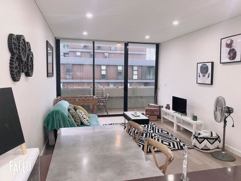 KOZYGURU WATERLOO KOZY 2 BED APT 10MIN TO CBD NWA005-2402 - Kempsey Accommodation 0