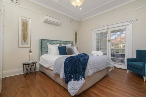 Lady Meredith In Elwood - Kempsey Accommodation 2