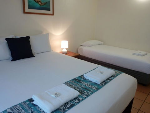 Lake Central Cairns - Kempsey Accommodation 0