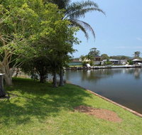 LAKE HOUSE ON ELOUERA - Kempsey Accommodation