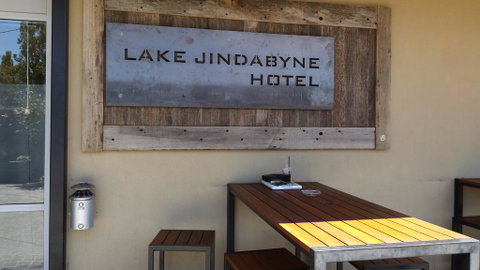 Lake Jindabyne Hotel - Kempsey Accommodation 0