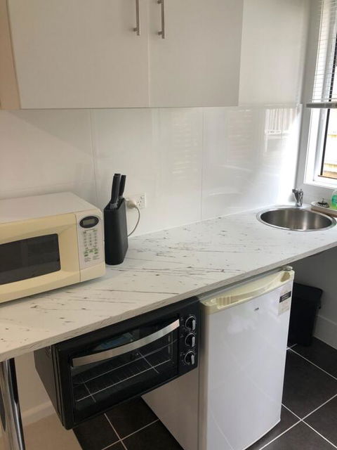 Lakefront Peace Apartments Studio 4 - Kempsey Accommodation 3