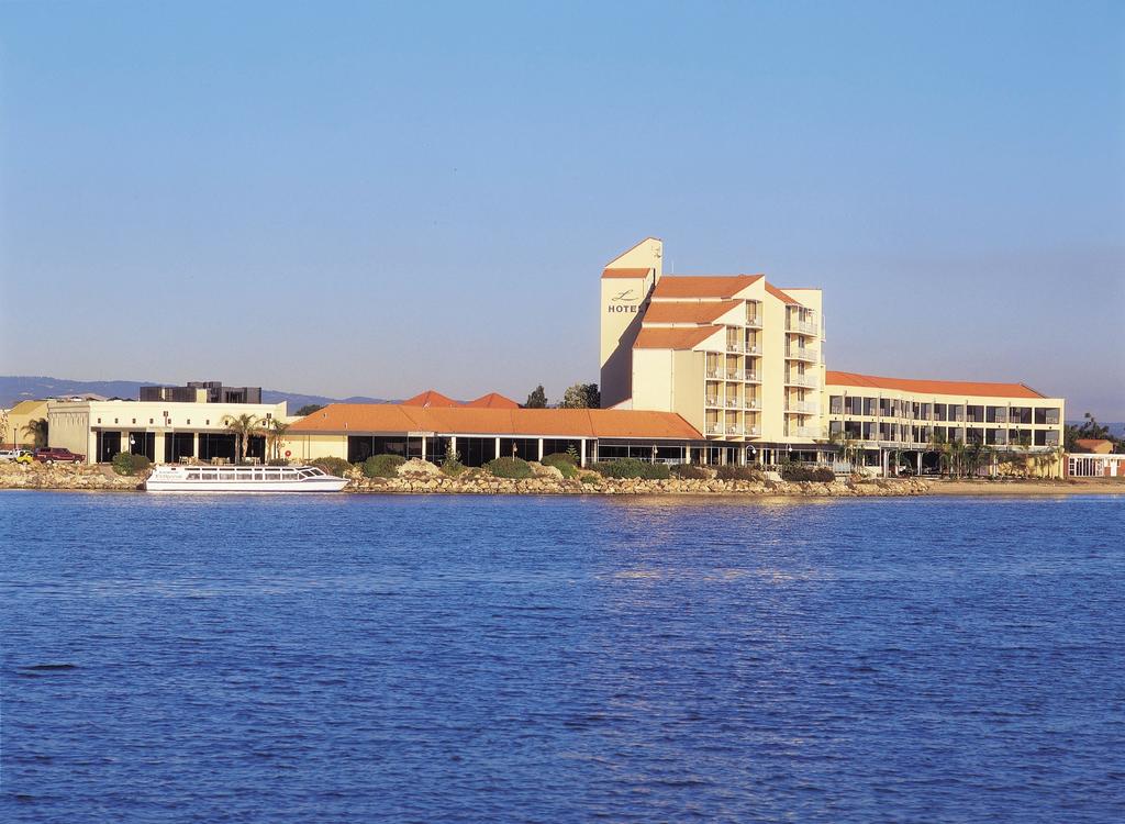 West Lakes SA Kempsey Accommodation