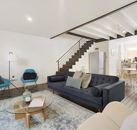 Large Converted Church Apartment In Top Location - Kempsey Accommodation