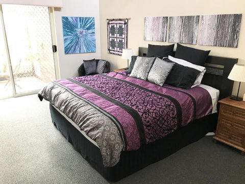 Large Family Home - Kempsey Accommodation 1