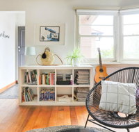 Large Quiet Art Deco Apt Camberwell - Kempsey Accommodation